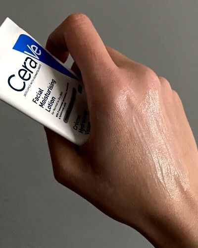 CeraVe Daily Moisturizing Lotion Texture - The Skincare Culture
