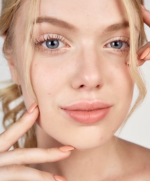 How to Keep Skin Hydrated While on Accutane