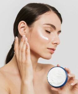 Can You Mix Azelaic Acid With Niacinamide?